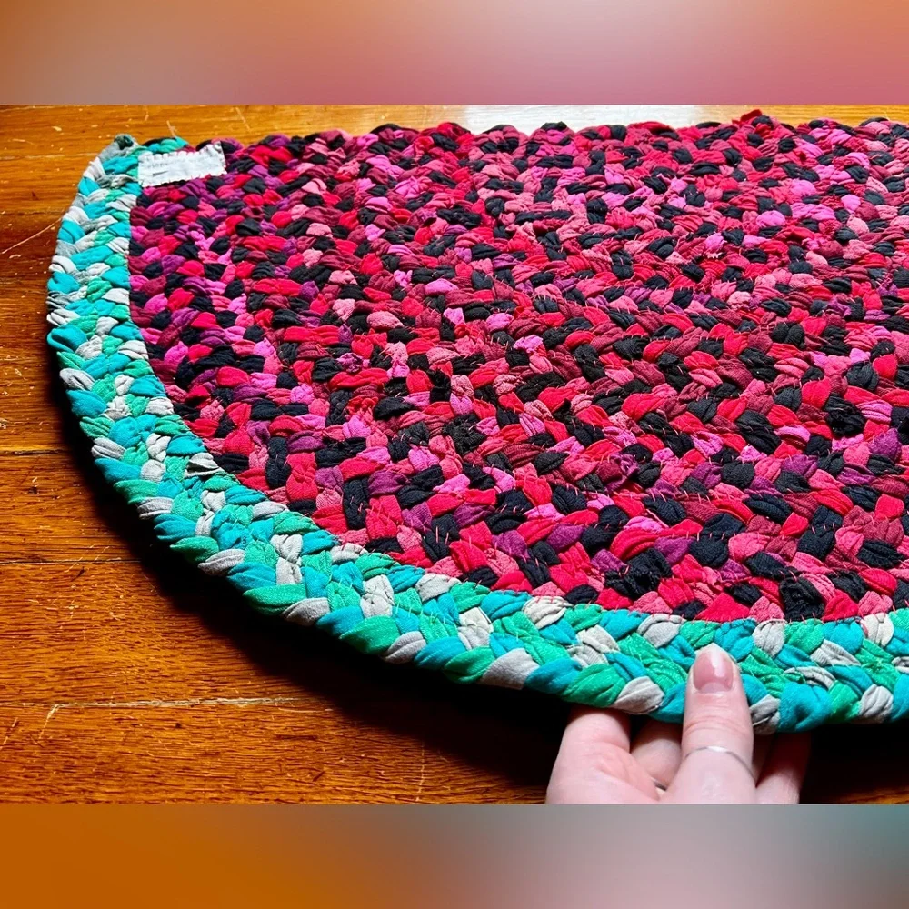 🍉Watermelon Handbraided Rug🍉 - Picture 10 of 16